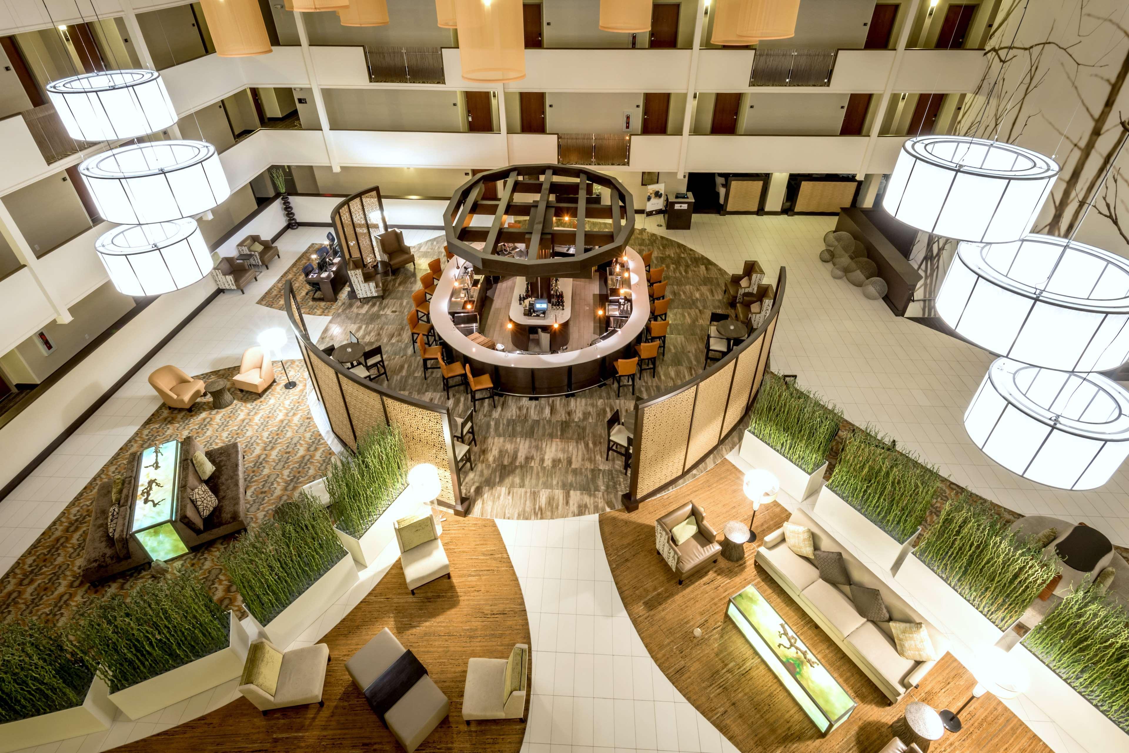 Doubletree By Hilton Montgomery Downtown Exterior foto